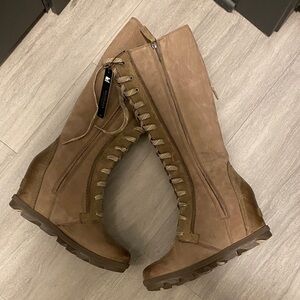 NWT Sorel Boots